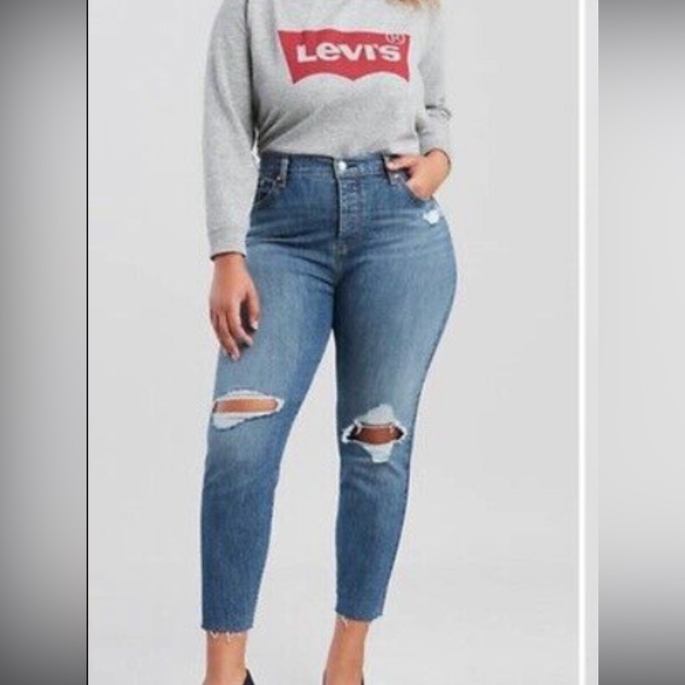 Levi’s wedgie skinny 22W blue jeans